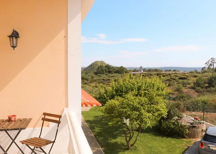 Quinta Amarela Nazaré