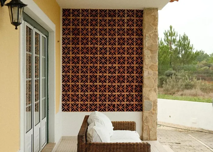 Quinta Amarela 4* נאזרה